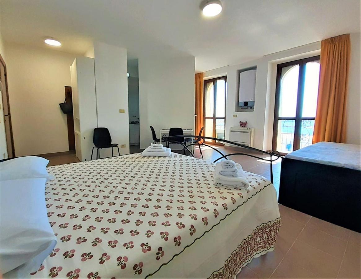 K&K Room Duomo1 Termoli Exterior foto